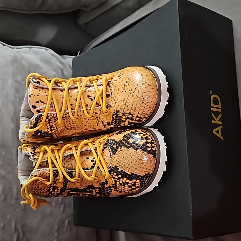 Kids shoes